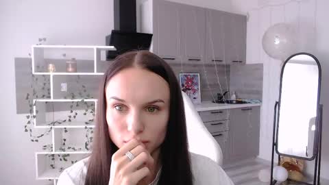 Nicole online show from 05/26/26, 07:26