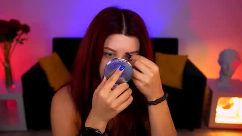 Snapshot of nicolemoonn chatting on 11/24/25, 12:49 online November 28 from 16 to 20 November 29 from 12 to 20 December 3 and 5 from 12 to 20 December 7 and 8 from 04 to 08 GMT online show from 11/24/25, 12:49