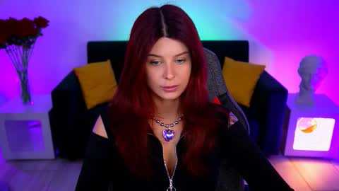 Snapshot of nicolemoonn chatting on 11/30/25, 06:39 online November 28 from 16 to 20 November 29 from 12 to 20 December 3 and 5 from 12 to 20 December 7 and 8 from 04 to 08 GMT online show from 11/30/25, 06:39