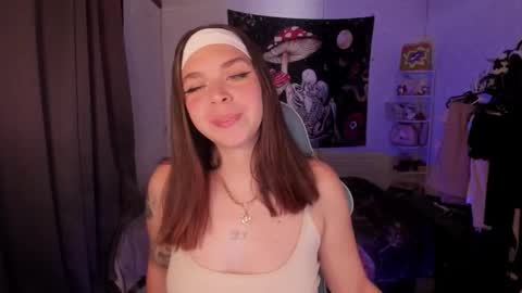 Nicol independent model online show from 09/08/25, 07:57