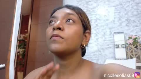 nicolle4 online show from 06/25/26, 02:11