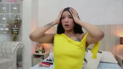 Nicolle Alvarez online show from 05/08/26, 11:26