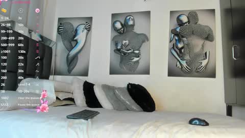 Snapshot of nicolle_hanks1 chatting on 12/14/24, 03:18 nicolle_hanks1 online show from 12/14/24, 03:18