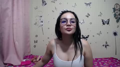 Snapshot of nicolle_sky chatting on 03/02/26, 08:10 nicolle_sky online show from 03/02/26, 08:10