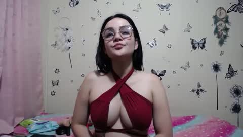 Snapshot of nicolle_sky chatting on 03/18/26, 09:23 nicolle_sky online show from 03/18/26, 09:23