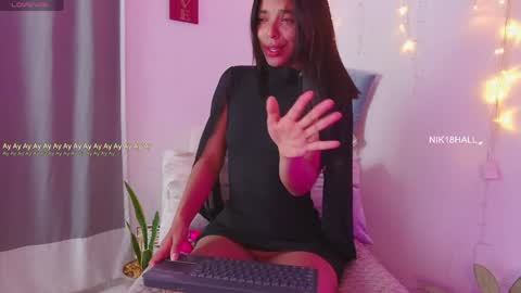 Snapshot of nicolle_swt chatting on 06/09/26, 12:00 Nicolle online show from 06/09/26, 12:00