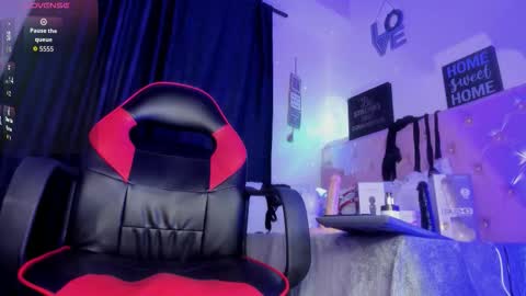 Snapshot of nicollee_77 chatting on 02/05/26, 06:45 nicollee_77 online show from 02/05/26, 06:45