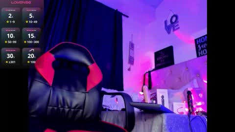 Snapshot of nicollee_77 chatting on 02/16/26, 06:59 nicollee_77 online show from 02/16/26, 06:59