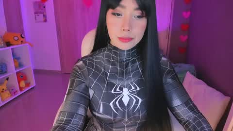 Snapshot of nicollemeyer chatting on 04/30/26, 06:53 Nicolle Go to Visit online show from 04/30/26, 06:53