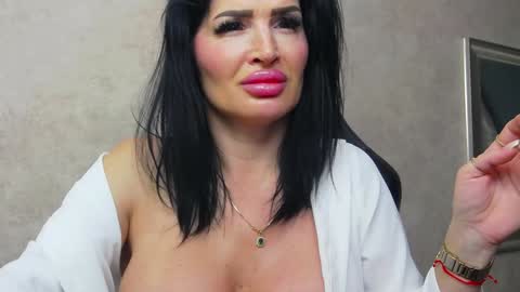 Nicolle online show from 01/16/25, 12:02