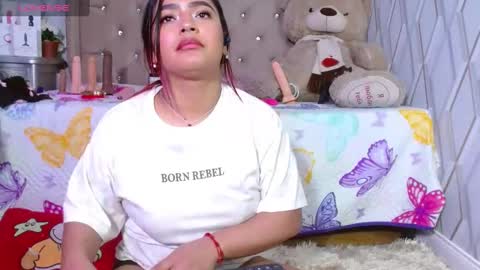 Nicolle Miley online show from 02/28/25, 05:48