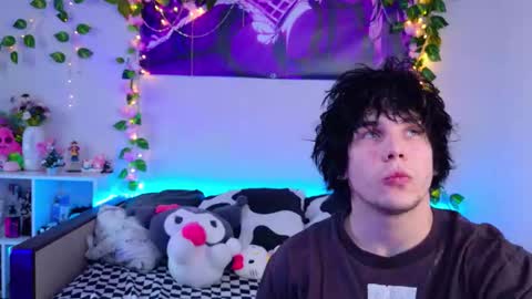 Snapshot of night_angell chatting on 12/15/25, 11:14 Night angel online show from 12/15/25, 11:14