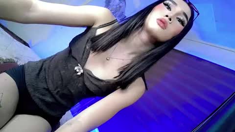 Snapshot of night_crystal1111 chatting on 06/27/26, 02:34 night_crystal1111 online show from 06/27/26, 02:34