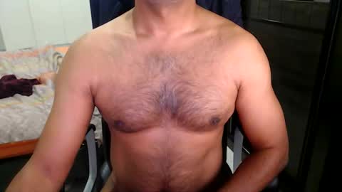 Snapshot of night_rider09711 chatting on 12/28/24, 08:36 night_rider09711 online show from 12/28/24, 08:36