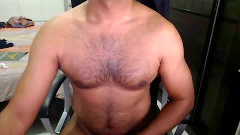 Snapshot of night_rider09711 chatting on 01/08/25, 04:22 night_rider09711 online show from 01/08/25, 04:22