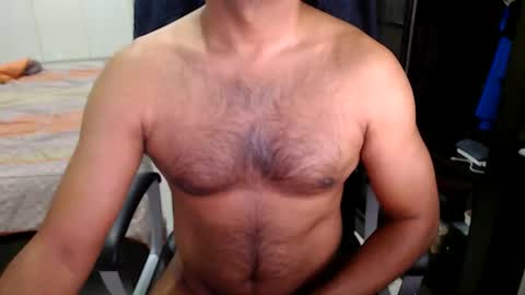 Snapshot of night_rider09711 chatting on 01/12/25, 11:36 night_rider09711 online show from 01/12/25, 11:36