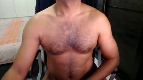 Snapshot of night_rider09711 chatting on 02/05/25, 09:50 night_rider09711 online show from 02/05/25, 09:50