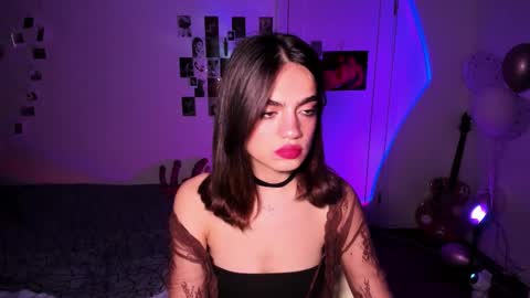 Daisy online show from 11/11/25, 04:18