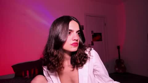 Daisy online show from 11/25/25, 02:28