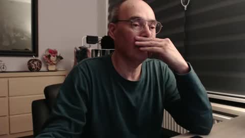 Snapshot of nightkeeper63 chatting on 10/04/25, 12:19 nightkeeper63 online show from 10/04/25, 12:19