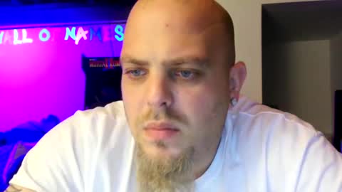 Snapshot of nightlifecouple chatting on 12/12/24, 05:31 nightlifecouple online show from 12/12/24, 05:31