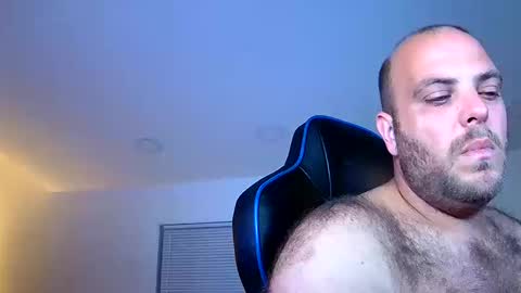 Snapshot of nightlifecouple chatting on 10/20/25, 02:23 nightlifecouple online show from 10/20/25, 02:23