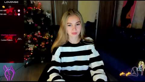 Snapshot of nigo_nika chatting on 12/12/24, 12:33 nigo_nika online show from 12/12/24, 12:33