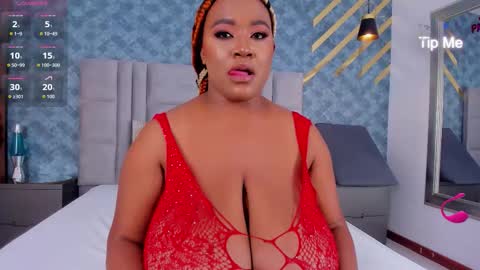 NiiaMoore online show from 10/09/25, 09:35