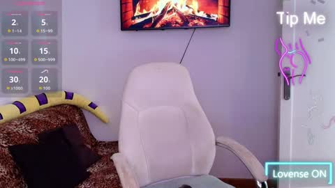 Snapshot of niickylovee chatting on 03/26/26, 03:50 Nicolle Bustamante online show from 03/26/26, 03:50