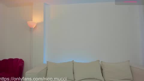 Snapshot of niico_18 chatting on 12/12/24, 12:05 Nicolas Mucci online show from 12/12/24, 12:05