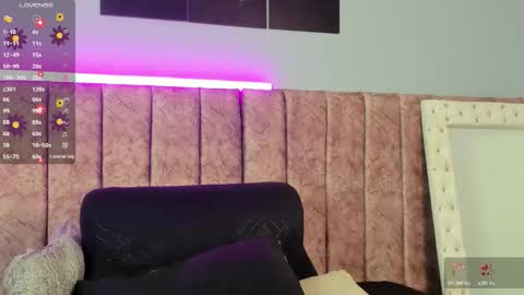 Snapshot of niicolle_evanss chatting on 01/11/26, 12:54 Nicolle online show from 01/11/26, 12:54