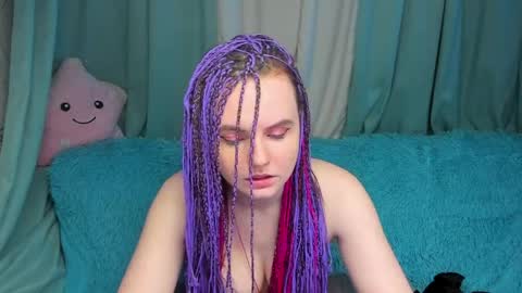 Snapshot of niiik_miiiki chatting on 04/06/26, 10:49 niiik_miiiki online show from 04/06/26, 10:49
