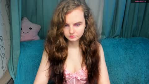 Snapshot of niiik_miiiki chatting on 04/30/26, 10:54 niiik_miiiki online show from 04/30/26, 10:54