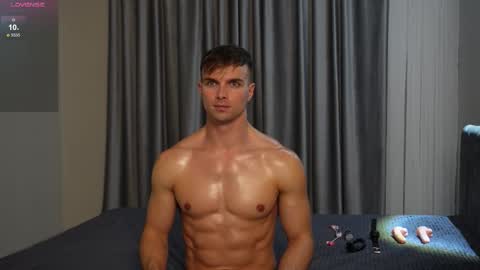 Nik online show from 11/17/25, 03:29