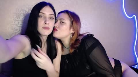 nika__helen online show from 02/23/25, 09:16