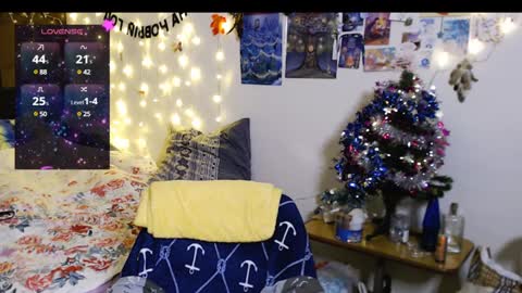 Snapshot of nika_fuchs chatting on 12/25/24, 01:20 Nika online show from 12/25/24, 01:20