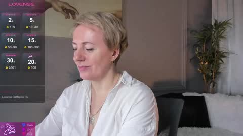 Nika online show from 02/09/25, 08:11