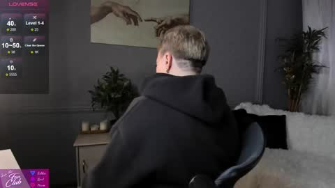 Nika online show from 03/03/25, 05:09