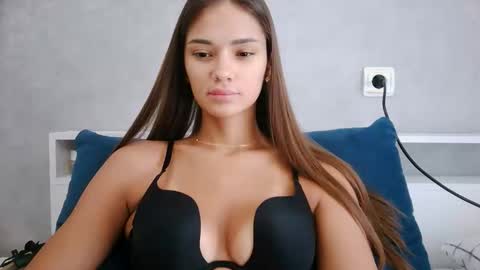 Nika online show from 04/01/26, 09:10