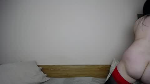 Snapshot of nika_web chatting on 05/08/26, 10:09 Nika online show from 05/08/26, 10:09