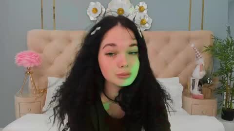 Nika online show from 12/09/24, 06:34