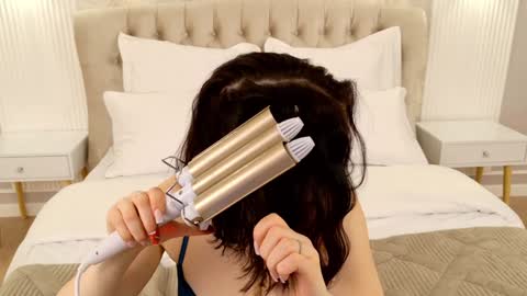 Nika online show from 02/03/25, 05:07