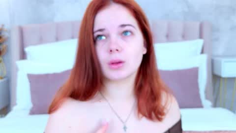 Nika online show from 11/04/25, 02:43