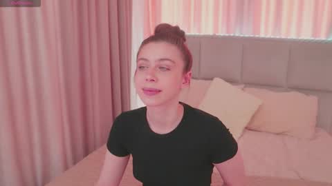 Nika online show from 05/04/26, 09:49