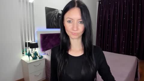 NikaLewis online show from 10/02/25, 04:41