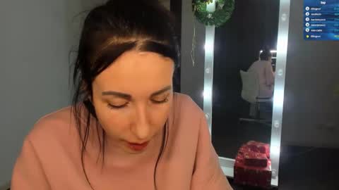 Snapshot of nikamiles chatting on 01/05/25, 07:07 Nika online show from 01/05/25, 07:07