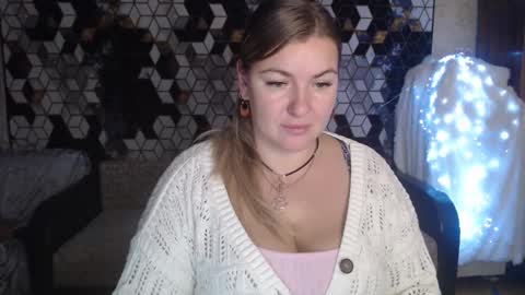 Nika online show from 11/25/25, 08:20