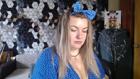 Snapshot of nikaskylink chatting on 04/01/26, 04:35 Nika online show from 04/01/26, 04:35
