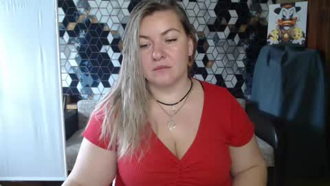 Snapshot of nikaskylink chatting on 04/20/26, 04:26 Nika online show from 04/20/26, 04:26