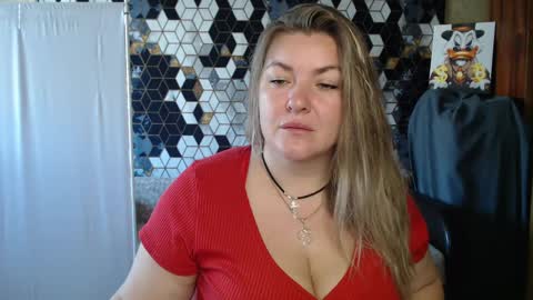 Snapshot of nikaskylink chatting on 05/05/26, 05:04 Nika online show from 05/05/26, 05:04